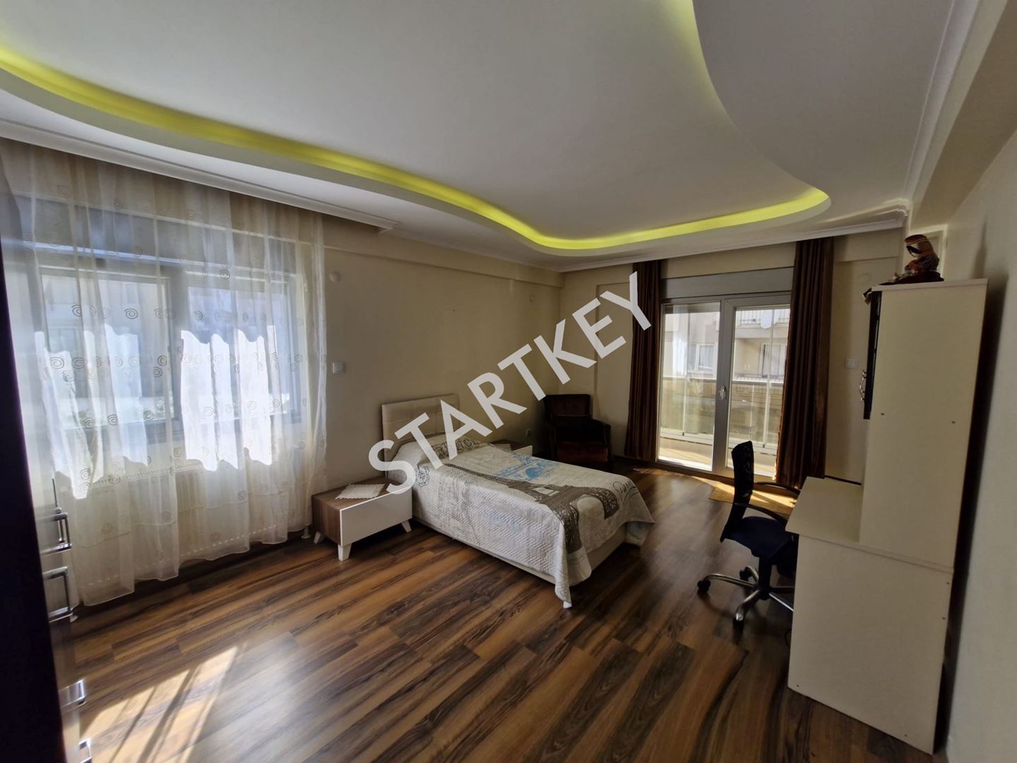 Property-photo