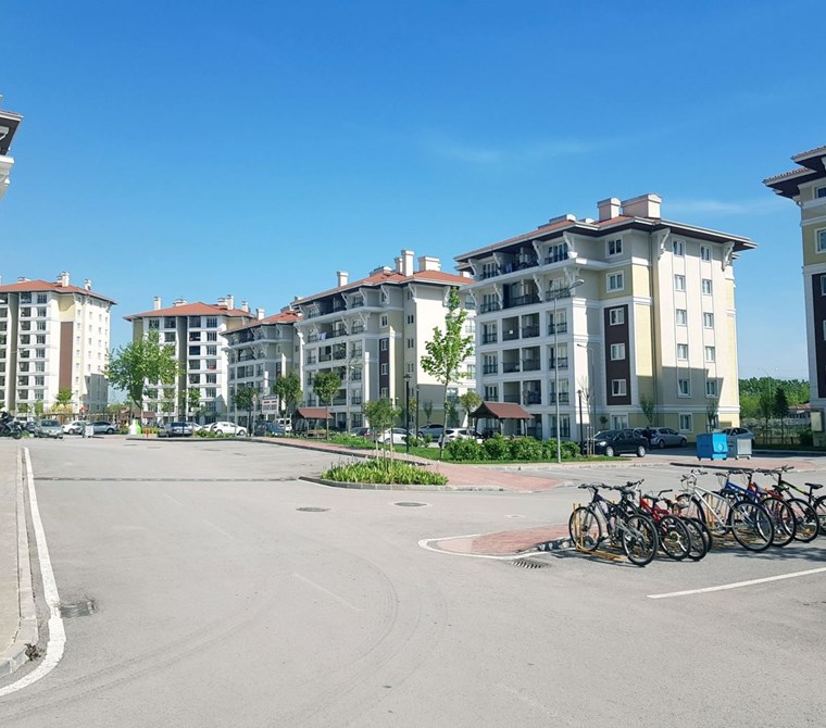 ÇINARLIKENT KONUTLARI ARA KAT 1+1 AYRI MUTFAKLI KİRALIK DAİRE