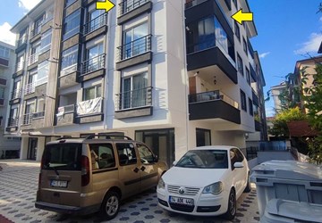 Bolu BAHÇELİEVLER Mah. D100 Yakını Ara Kat Güney Cephe 1+1 Kiralık Daire