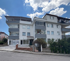 DERİNCE İBNİSİNA'DA 300M² 6+2 ÇİFT GİRİŞLİ SATILIK ÇATI DUBLEKS DAİRE