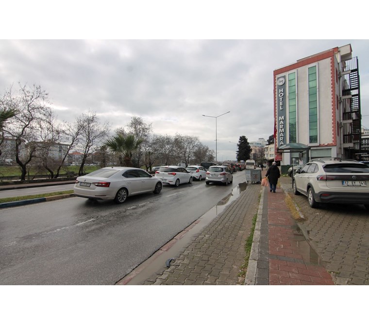 Çanakkale Merkez Eski Belediye Yakını Kiralık İşyeri