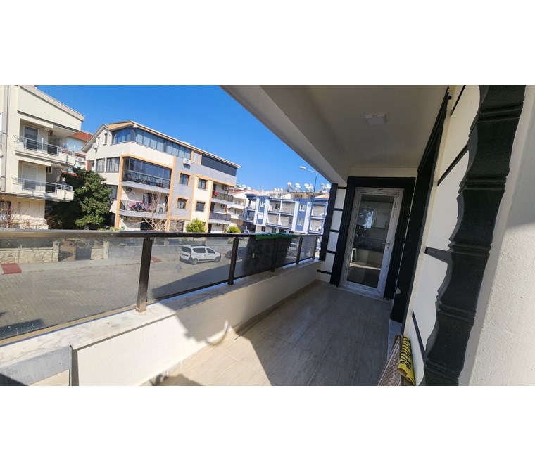 DİDİM CUMHURİYET MAHALLESİNDE CUMARTESİ PAZARINA YAKIN ARA KAT DAİRE