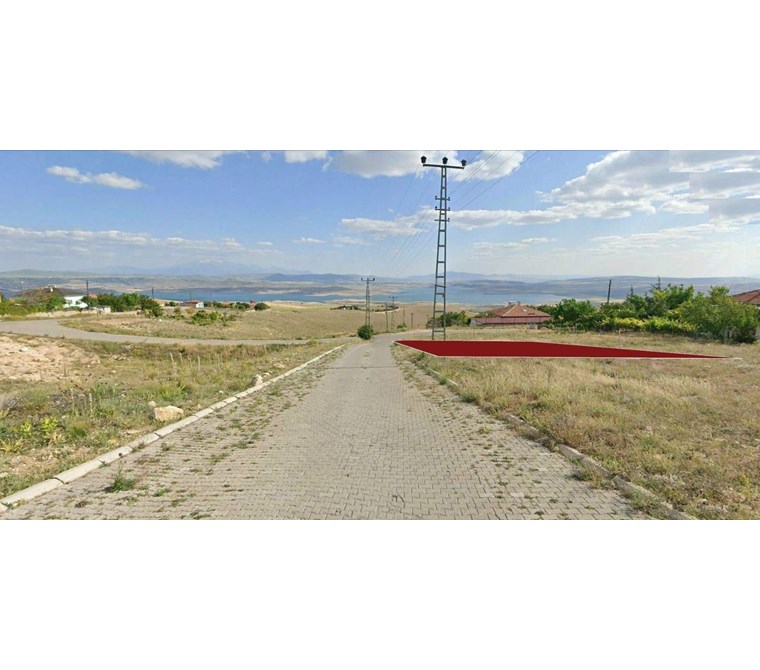 AKDAMAR - HIRKA'da HEM BARAJ HEM ERCİYES MANZARALI VİLLA ARSASI