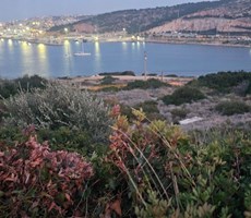 İl-İlçe-Köy İzmir Çeşme Fener Burnu İmarlı Deniz Manzaralı Önü Kapanmaz Arsa