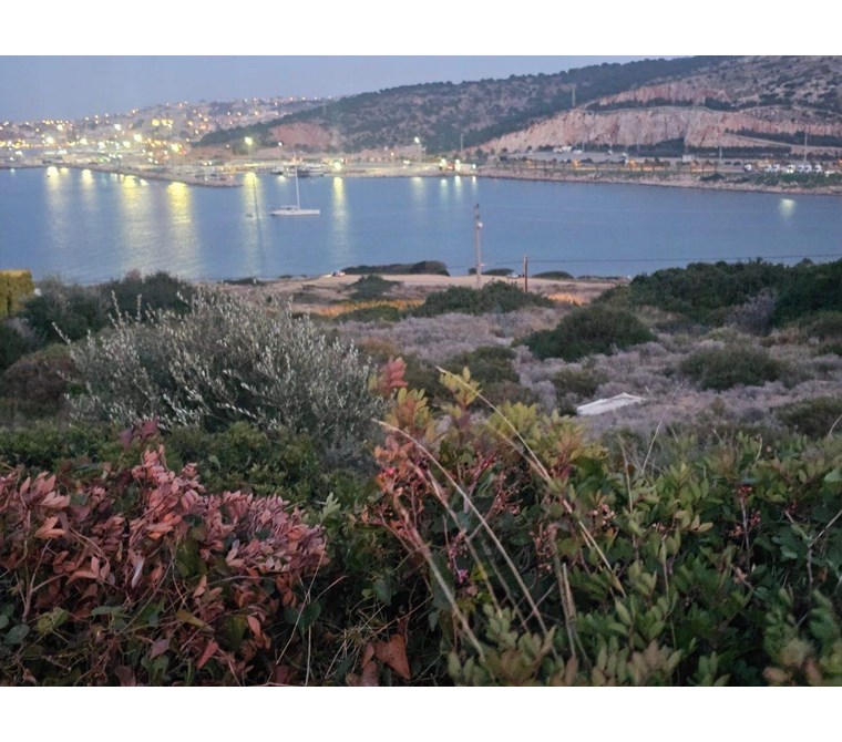 İl-İlçe-Köy İzmir Çeşme Fener Burnu İmarlı Deniz Manzaralı Önü Kapanmaz Arsa