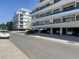 GİRNE MERKEZDE EZİÇ PREMİUM KARŞISI KİRALIK FULLEŞYALI 2+1 REZİDANS 1.KAT AYLIK £850