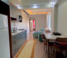 EMLAK 72'DEN ŞAFAK MAH.SATILIK 1+1 GENİŞ DAİRE