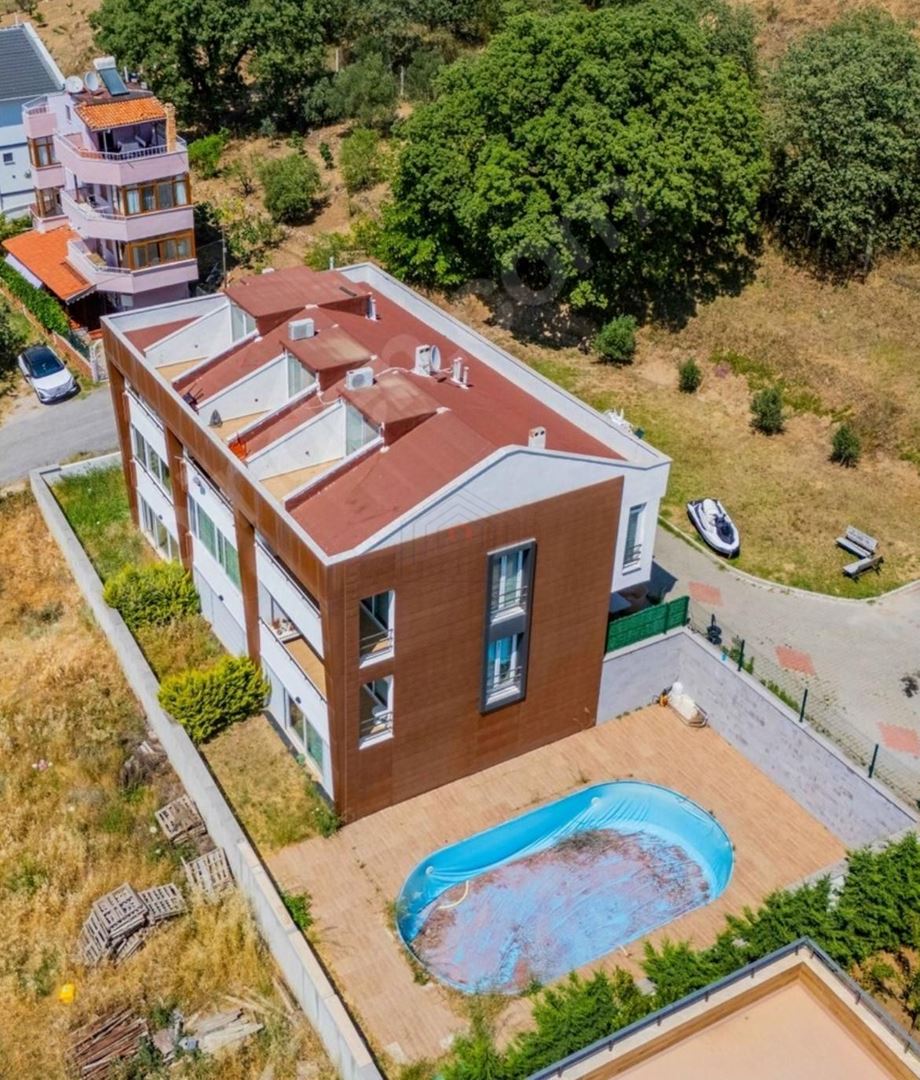 Property-photo