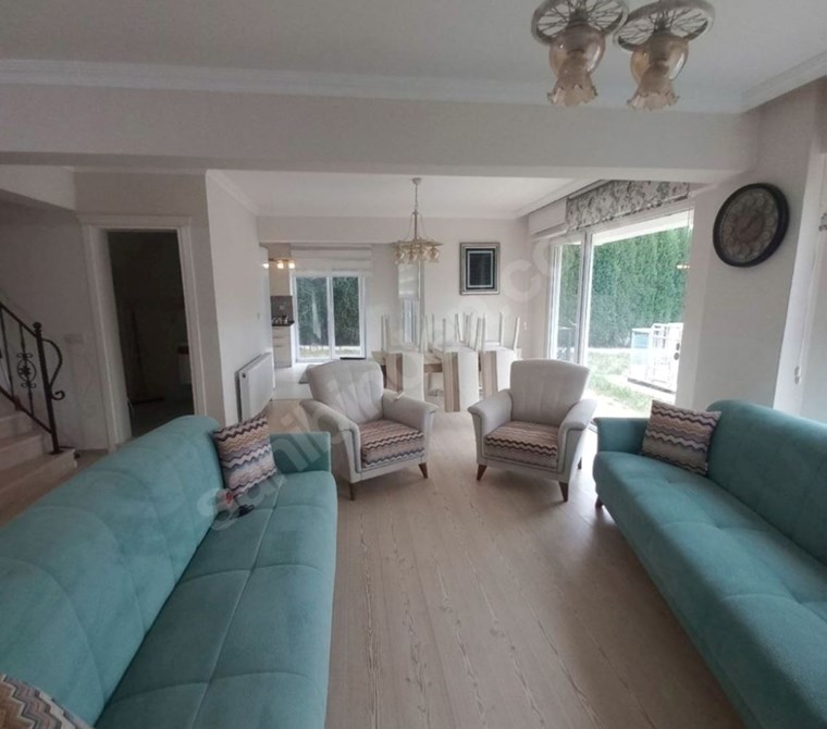 YATIRIMLIK FIRSAT | KARTEPE AÇISU Q8 ANADOLU SİTESİ’NDE SATILIK 2 ADET EŞYALI VİLLA