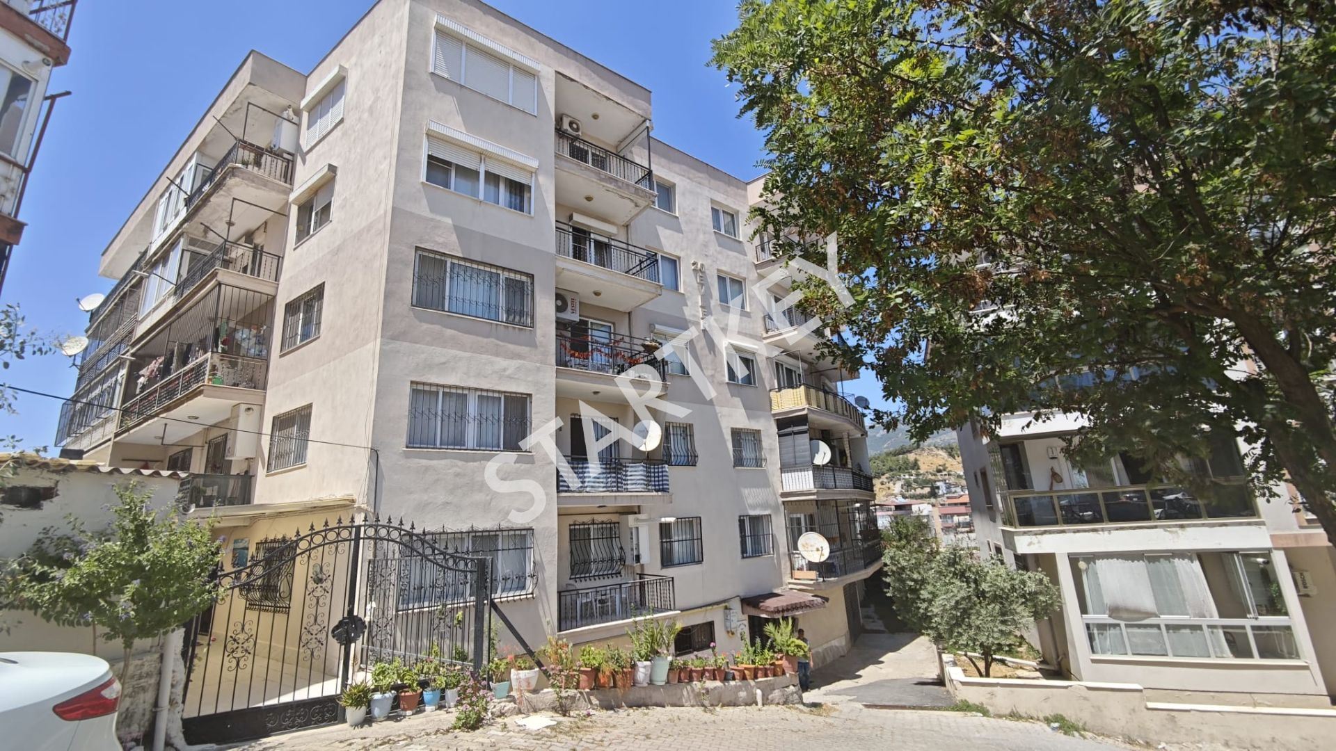 Property-photo