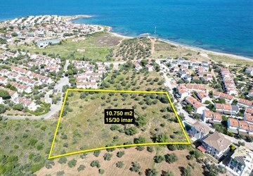 ALTIN EMLAKTAN SAHİLKENTTE SATILIK DENİZ MANZARALI İMARLI ARSA