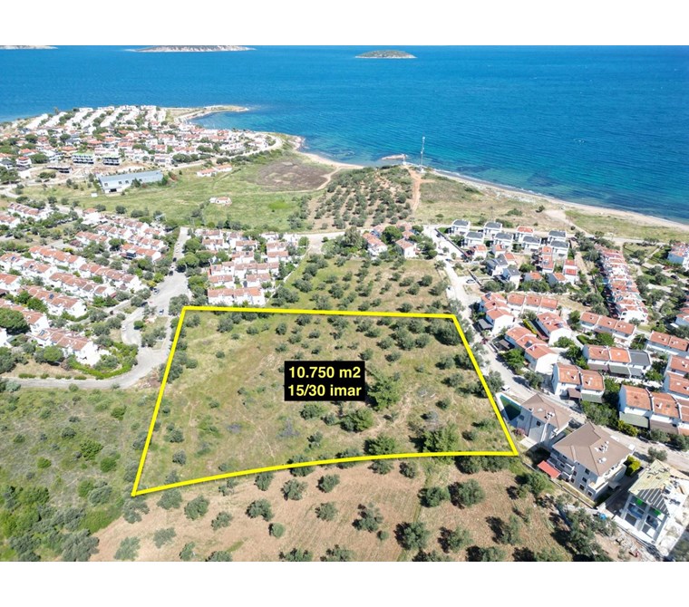 ALTIN EMLAKTAN SAHİLKENTTE SATILIK DENİZ MANZARALI İMARLI ARSA