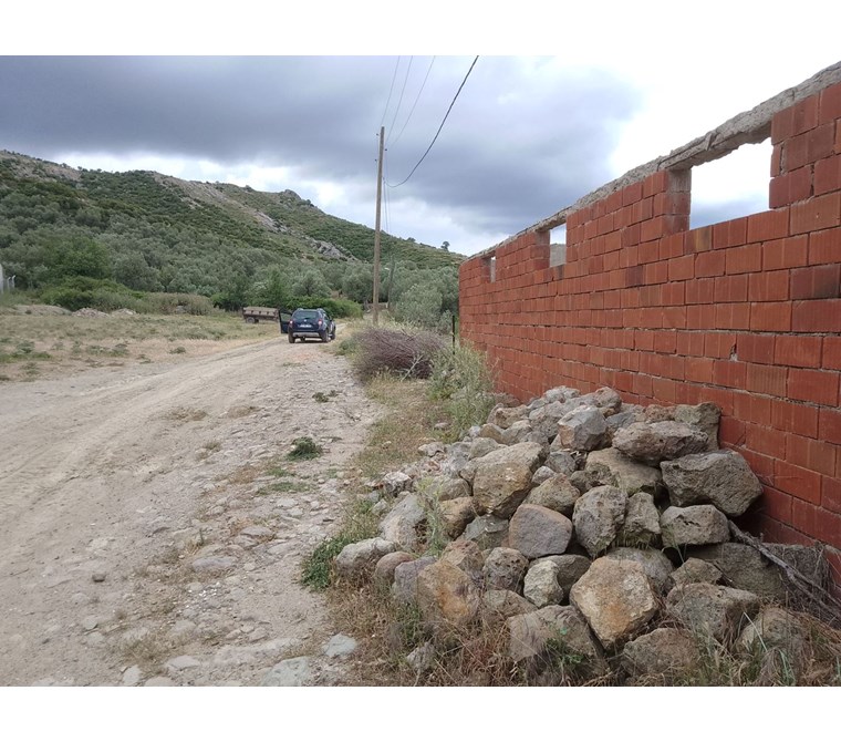 ALTIN EMLAKTAN AYVALIK TÜRKÖZÜ MAH SATILIK 2515 M2 ARSA