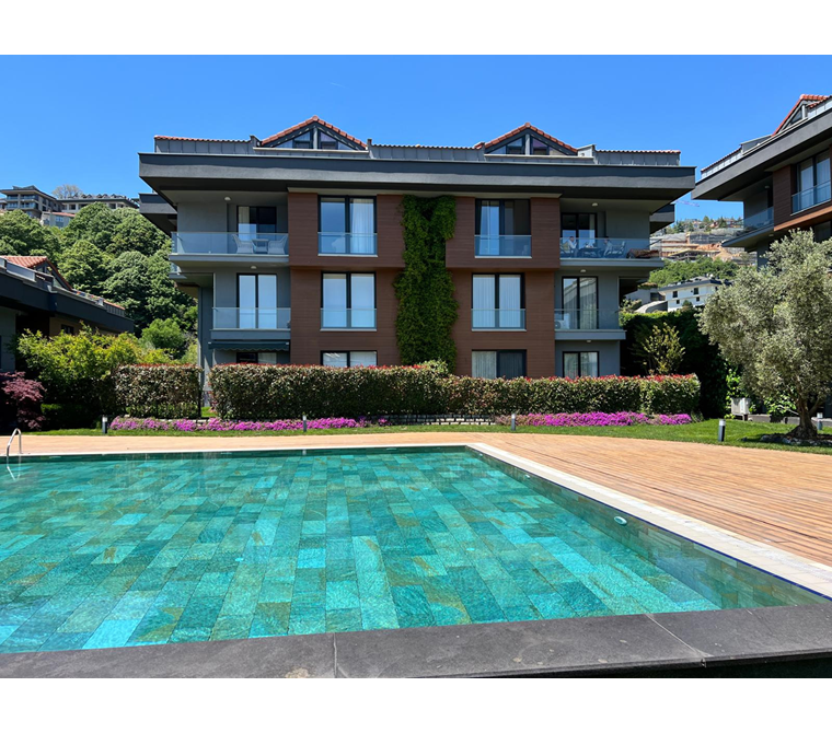 Maden'de Butik Sitede Satılık 4+1 Bahçe Dubleks