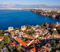 Продается дом в историческом районе Калеичи в Анталье, в нескольких минутах ходьбы от трамвая, прист