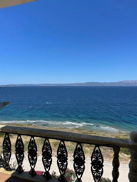 İzmir Çeşme Musalla Denize Sıfır Satılık Tripleks İkiz Villa