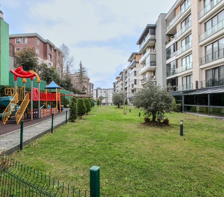 BAHÇELIEVLER'DE 4,5+1 LÜKS DAIRE – PEYZAJ MANZARALI, TAŞINMAYA HAZIR