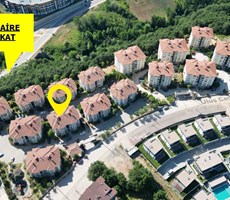 BAŞİSKELE YUVACIK YAKAMOZ EVLERİNDE ARA KAT 2+1 KİRALIK DAİRE