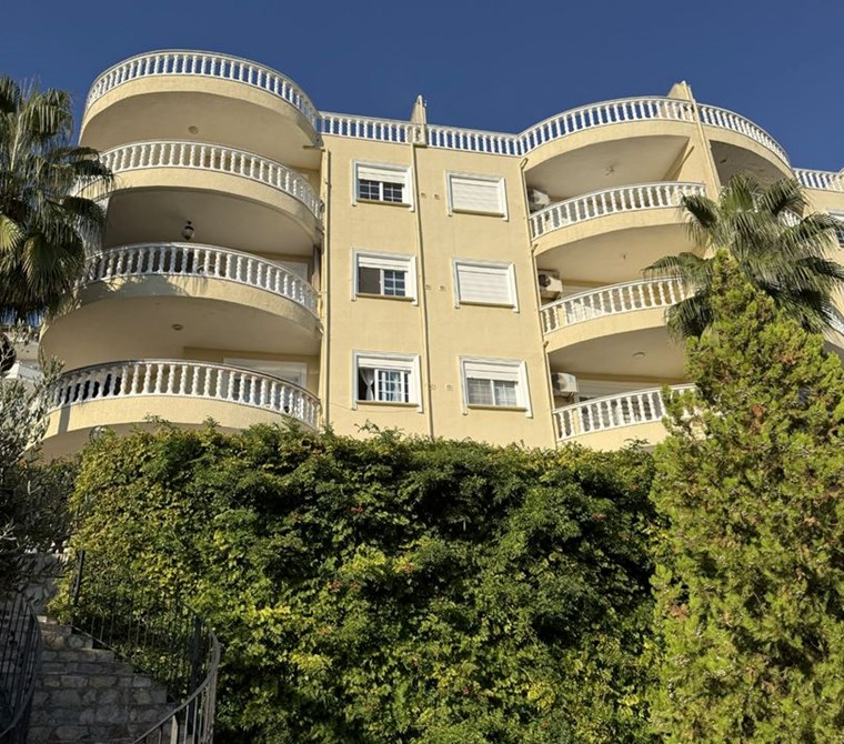 ALANYA AVSALLAR CLUB DENİZ RESIDENCE’TA SATILIK EŞYALI 2+1 DAİRE