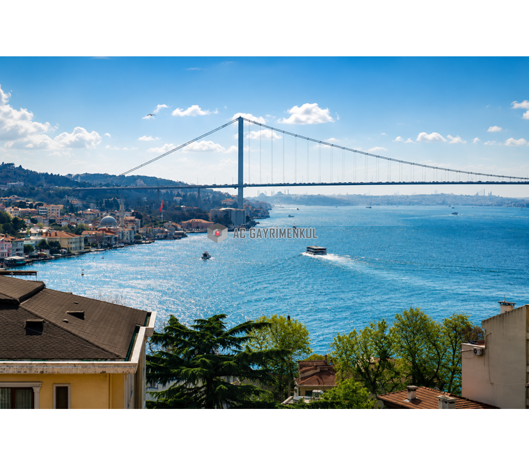 Çengelköy'de Panoramik Boğaz Manzaralı 1508m² Arsa İçinde 4 Bina