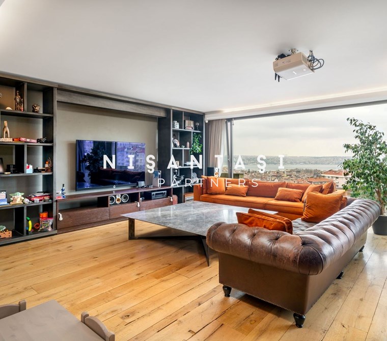 Triplex Apartment With Bosphorus View in Nişantaşı