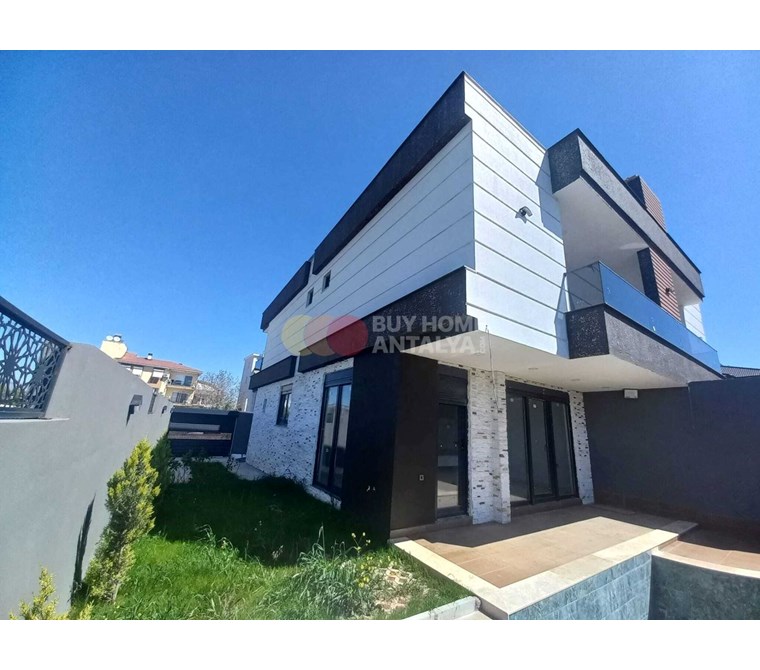 Affordable Luxury Villa with Private Pool, Garden,Car Park for Sale in Antalya Döşemealtı Yeşilbayır