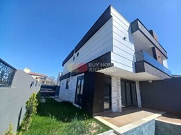 Affordable Luxury Villa with Private Pool, Garden,Car Park for Sale in Antalya Döşemealtı Yeşilbayır