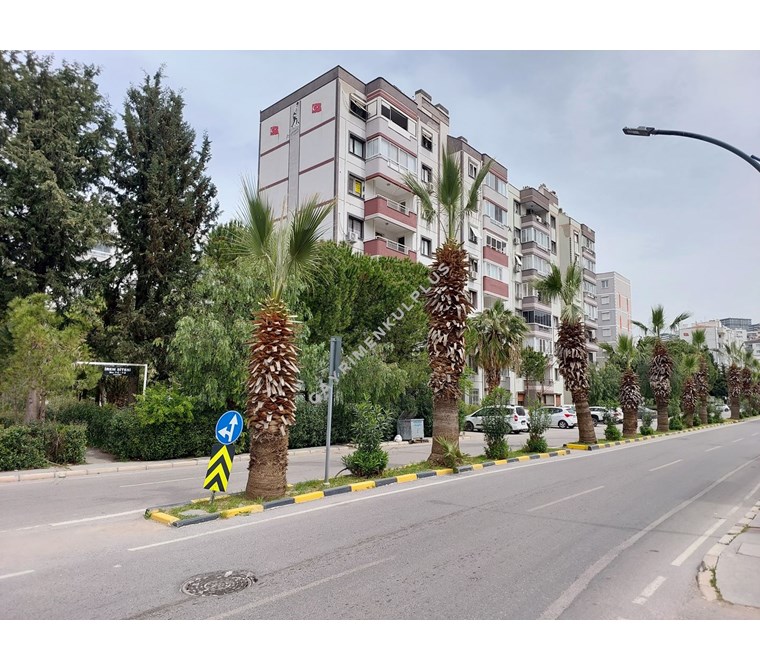 GAYRİMENKULPLUS / EGEKENT 2 İZBANA YAKIN 3+1 YENİLENMİŞ DAİRE