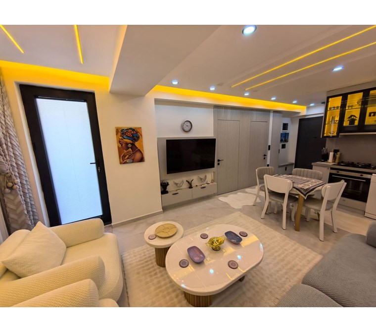 Меблированная квартира 2+1, 300 м до пляжа Алтынкум
