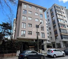 Kadıköy Kozyatağında Merkezi lokasyonda genç binada ara kat 2+1 kiralık daire