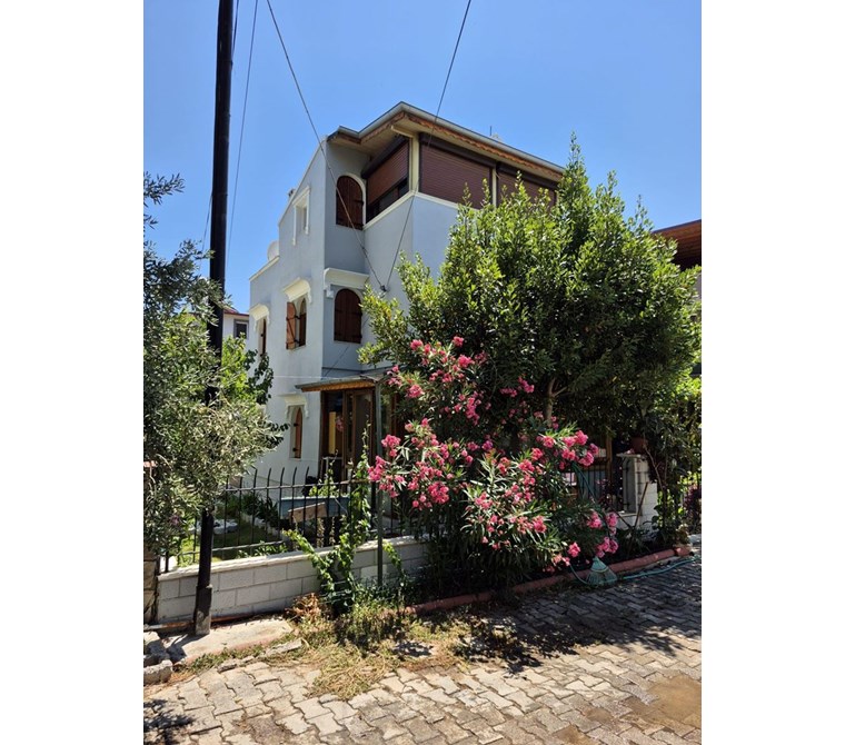 İzmir Seferihisar Doğanbey' de Satılık 6+1 Müstakil Villa