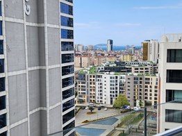 Kartal Kule Deniz Manzaralı ve Teraslı Büyük Tip Satılık Ofis
