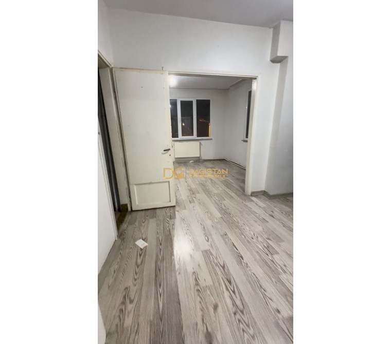 DAĞISTAN GAYRİMENKUL'DEN KİRALIK TERASLI 1+1 DAİRE