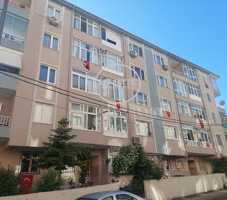 BİNEVLER SİTESİNDE SATILIK 2+1 FERAH YÜKSEK GİRİŞ KATI