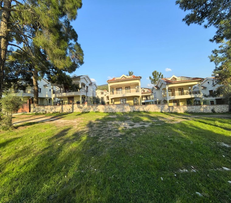 🏡 Didim Akbük’te Satılık 4+1 Tribleks Villa | Site İçinde Havuzlu | Denize 1,5 km 🚩