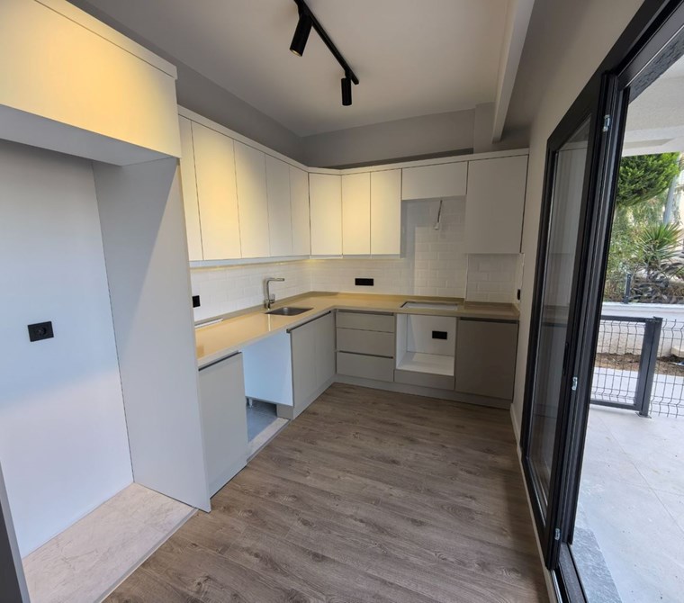 📍Didim Efeler Mahallesinde, Yeni Binada, Bahçeli Düz giriş  2+1 Daire