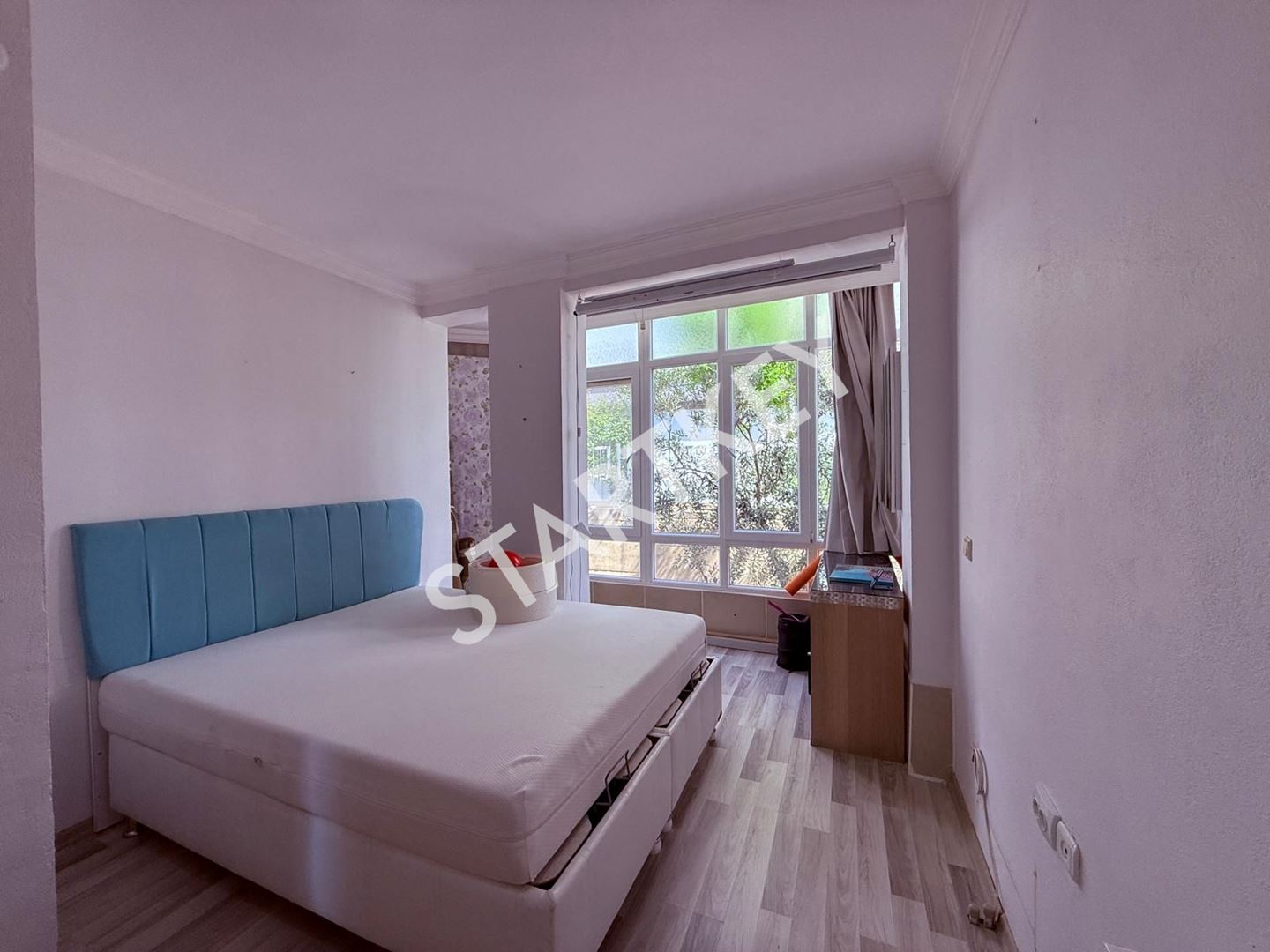 Property-photo