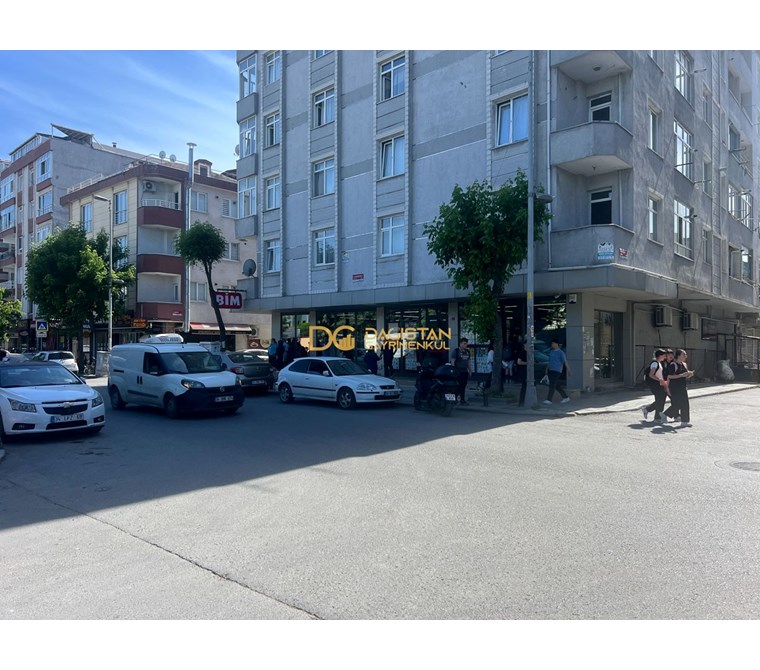 Merkez Ana Cadde Üzeri Düz Giriş 450m² Kiralık Ticari Dükkan