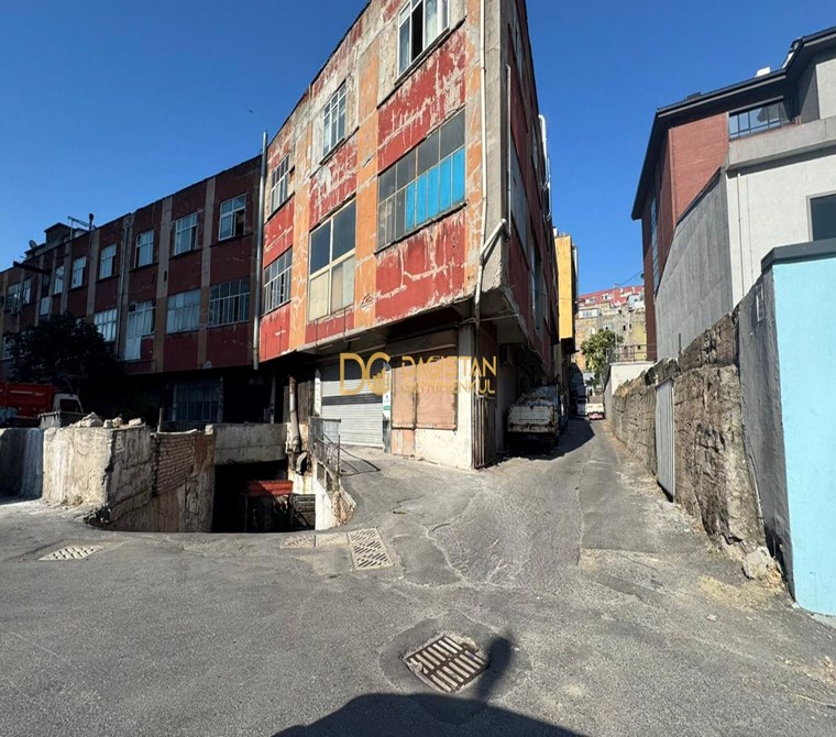 DAĞISTAN GAYRİMENKUL ZEYTİNBURNUNDA KİRALIK ATÖLYE KATI