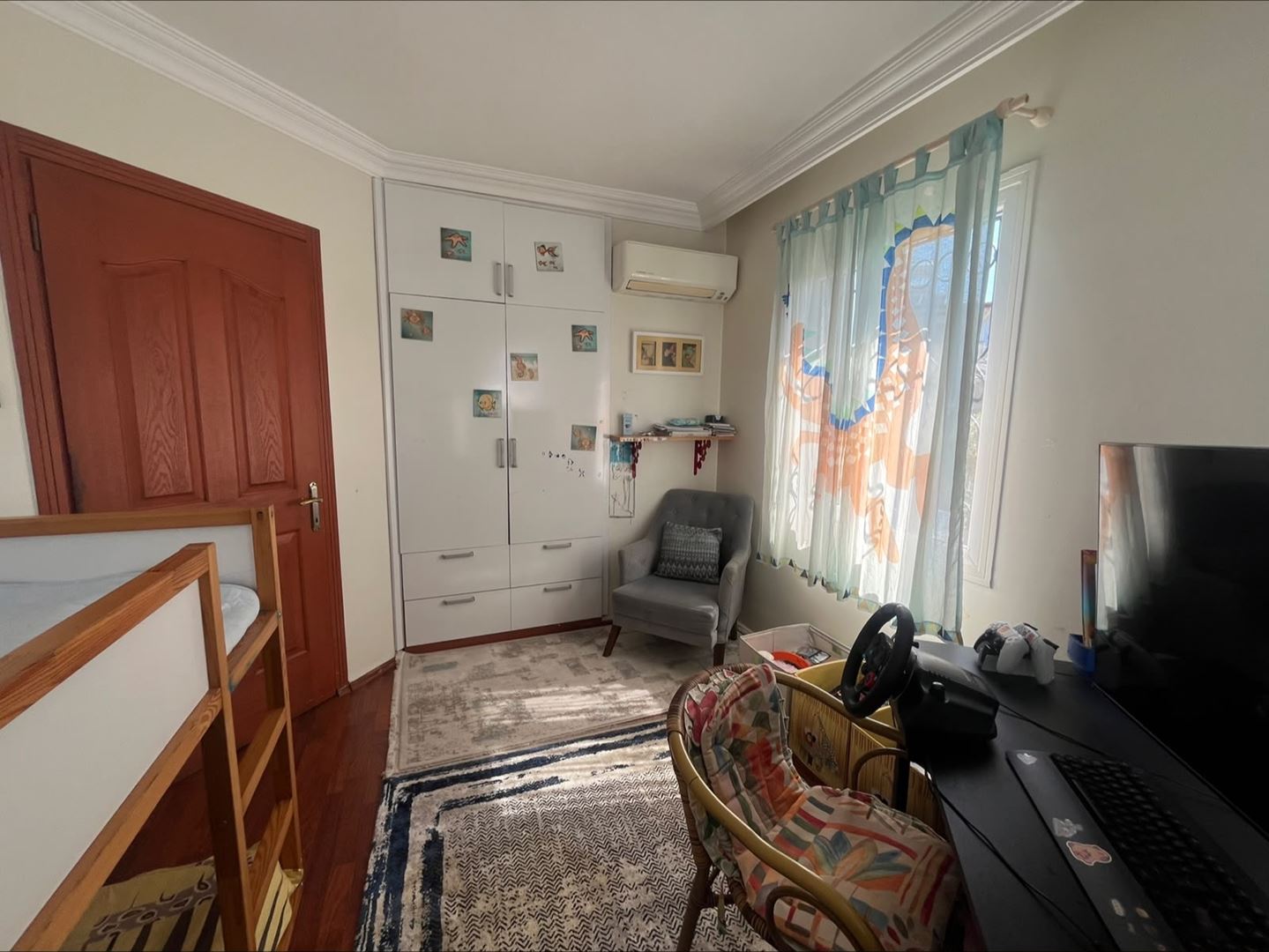 Property-photo