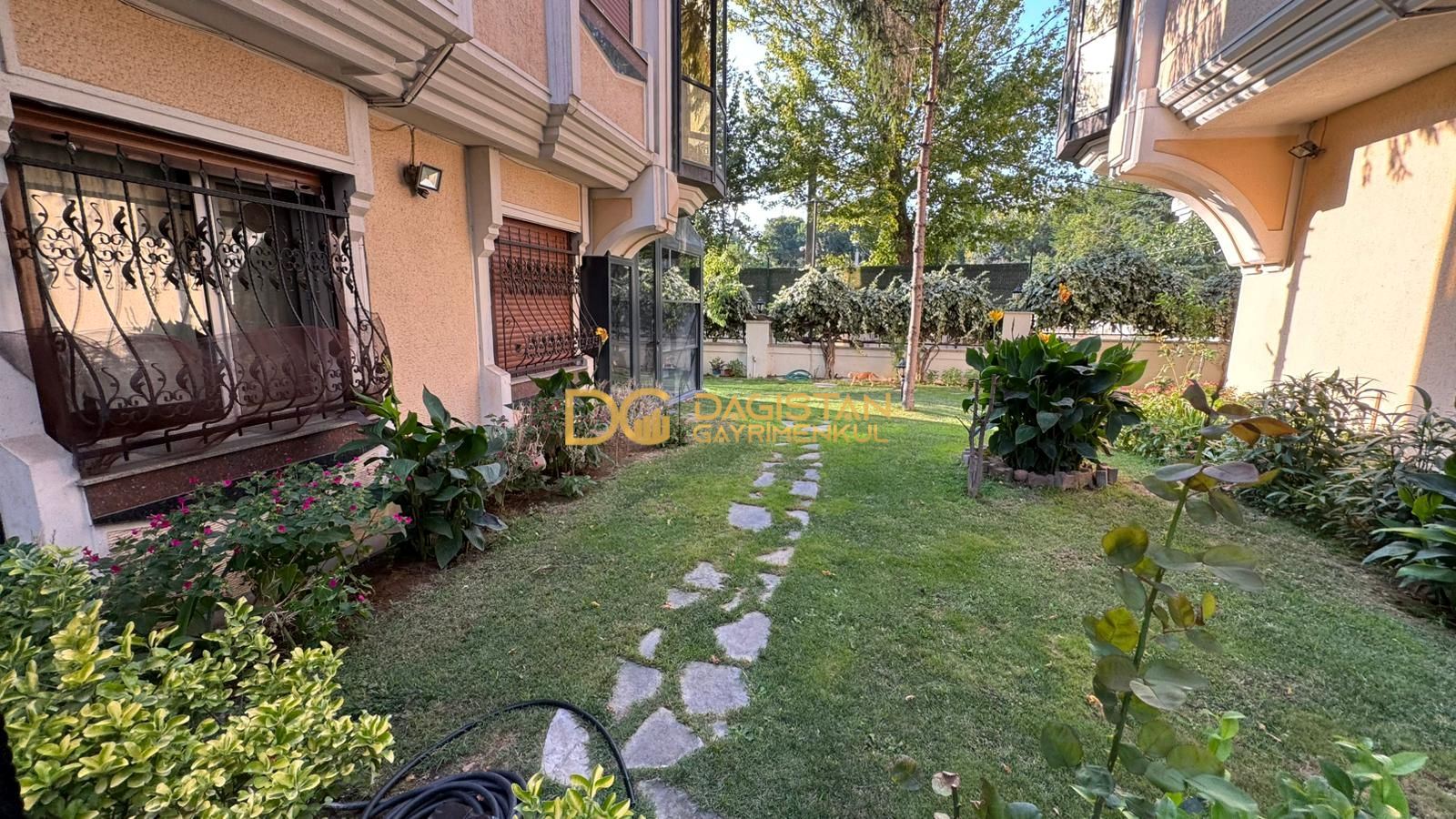 Property-photo