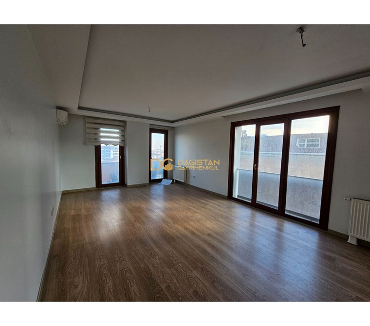 GÜNEŞLİ’DE CADDE ÜZERİNDE SATILIK 3+1 LÜKS DAİRE