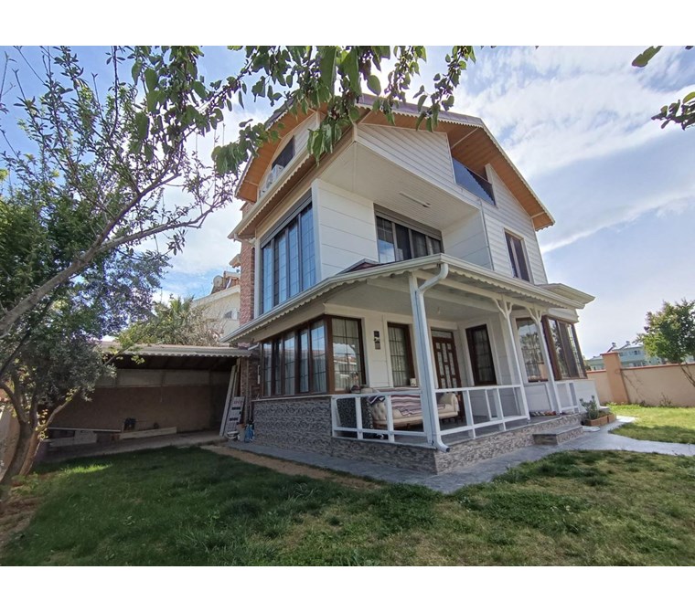 ANTALYA KADRİYE'DE SATILIK 4+1 MÜSTAKİL VİLLA