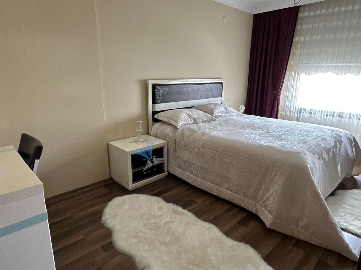 Property-photo