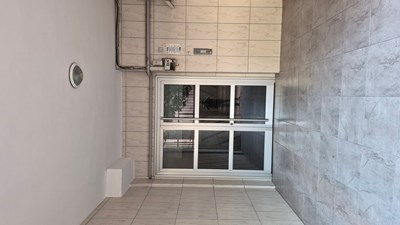 REŞATBEY MERKEZDE SATILIK EV/OFİS KULLANIMINA UYGUN 4+1 DAİRE