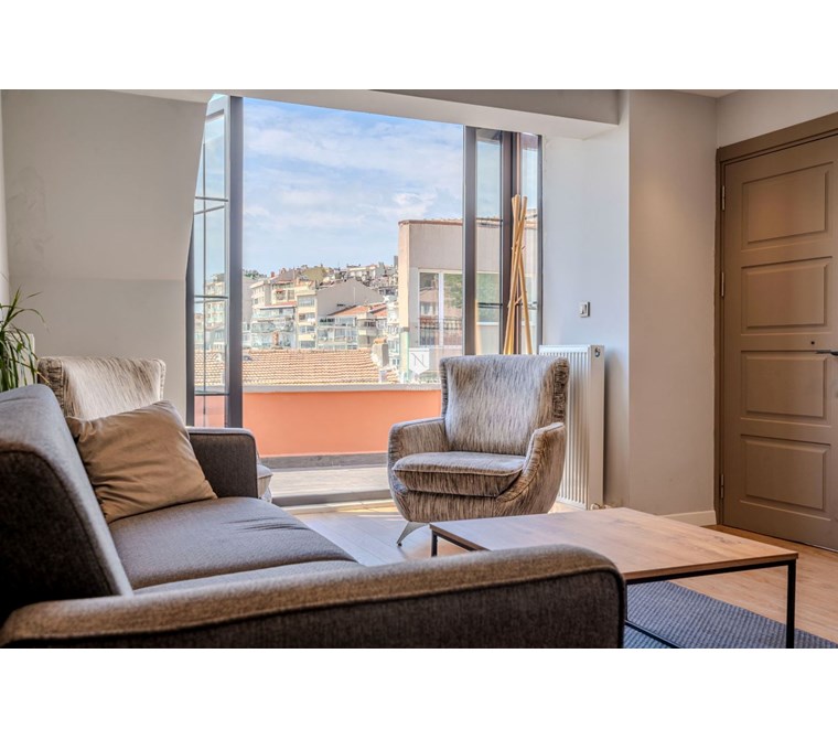 1+1 Furnished Apartment with Bosphorus View and Terrace Apartment in Gümüşsuyu