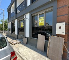 İSKELEDE DENİZ ÇOK YAKIN SATILIK 1+1 DAİRE