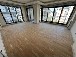 Kalamış Wyndham Otel Karşı Sokağında 3+1 Satılık
