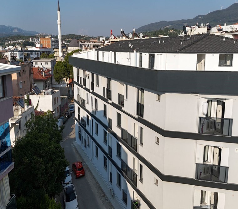 Kuşadası Davutlar'da Sıfır, Merkezi Konumda 1+1 Satılık Daire