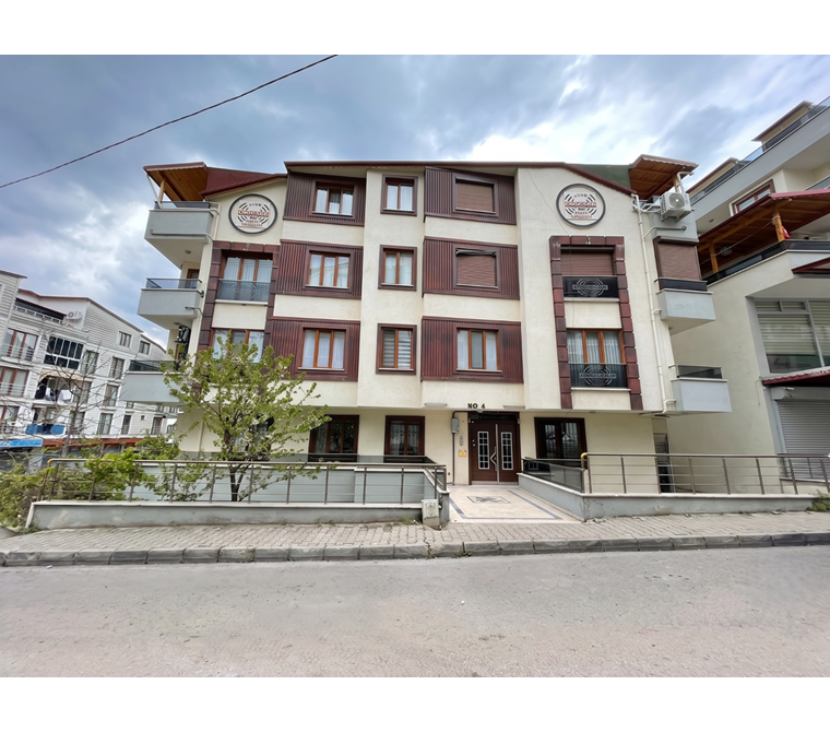 Körfez Fatih Mahallesi’nde Geniş 3+1 Zemin Kat | 100 m² Net | Kaçırılmayacak Fırsat